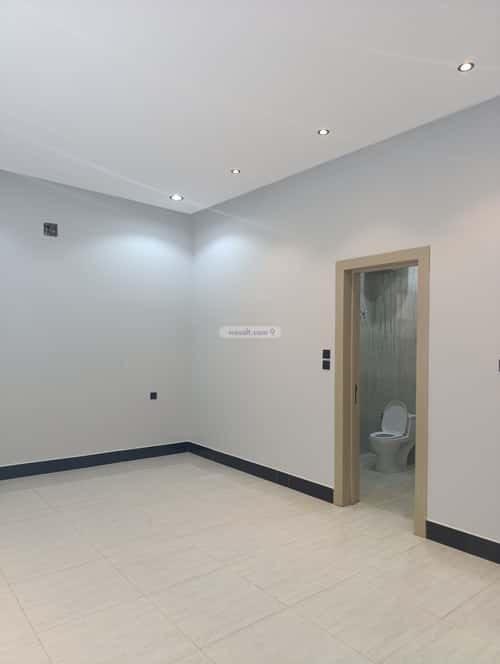 Floor 196 SQM with 5 Bedrooms Okaz, South Riyadh, Riyadh