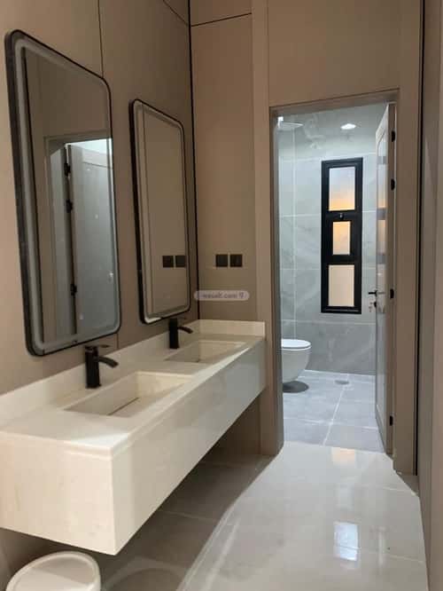 Villa 273 SQM Facing North West on 18m Width Street King Fahad Dist, Aldammam