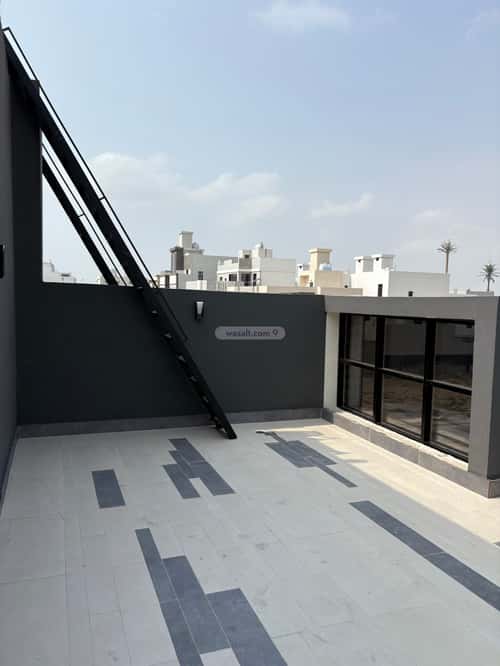 فيلا 200 متر مربع شمالية غربية على شارع 15م الصواري، شمال جدة، جدة