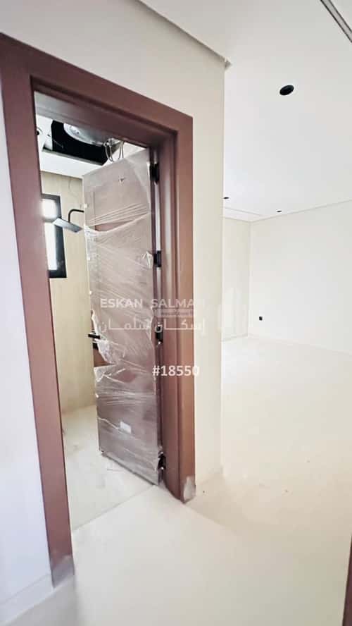 Apartment with 5 Bedrooms Al Aziziyah - Al Jubail, Jubail