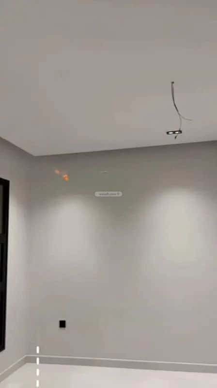 فيلا 256 متر مربع واجهة شرقية ب 3 غرف الندى، الدمام