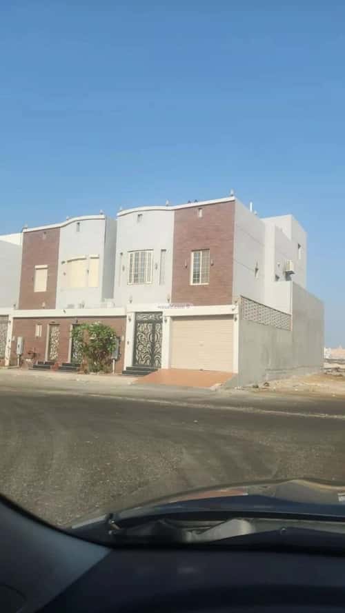Villa 200 SQM Facing South with 7 Bedrooms Al Alo'Lo', North Jeddah, Jeddah