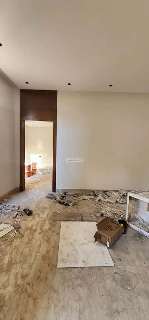 Floor 153 SQM with 5 Bedrooms Al-Awaly, West Riyadh, Riyadh