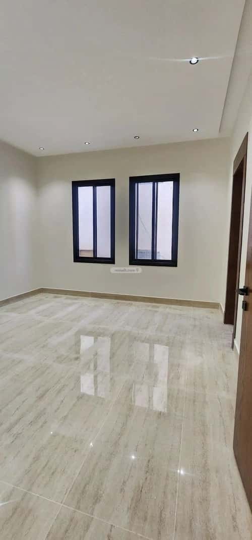 Floor 136 SQM with 5 Bedrooms Al-Awaly, West Riyadh, Riyadh
