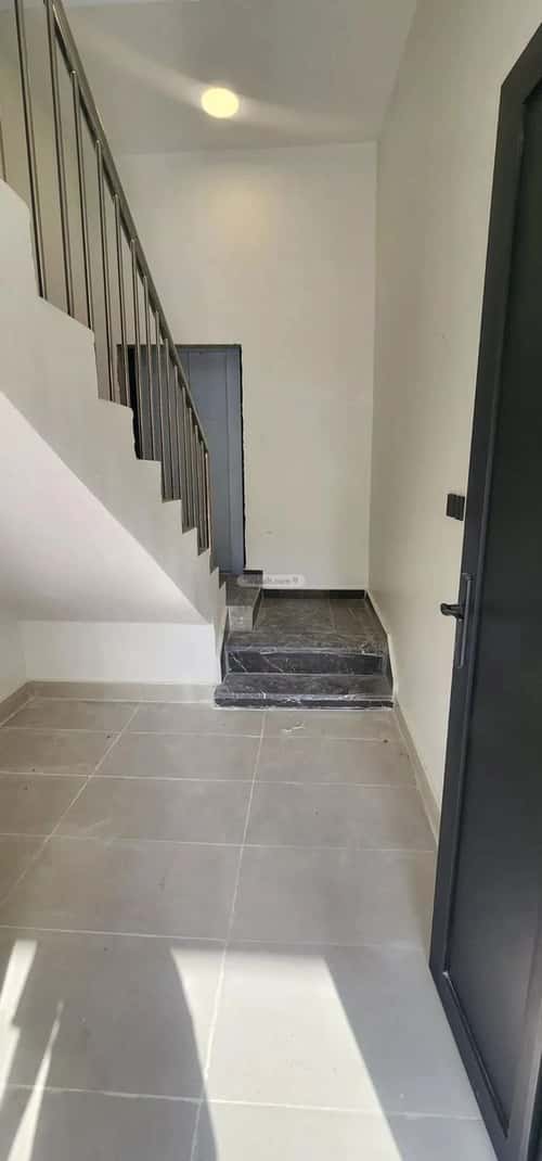 Floor 136 SQM with 5 Bedrooms Al-Awaly, West Riyadh, Riyadh