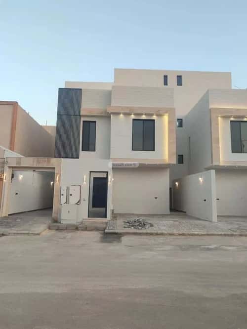 Floor 164 SQM with 5 Bedrooms West Al-Oraija, West Riyadh, Riyadh