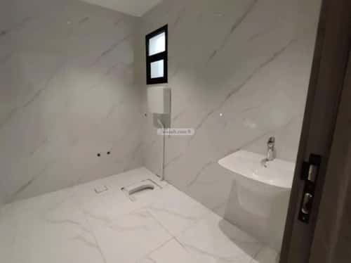 Floor 181 SQM with 5 Bedrooms Okaz, South Riyadh, Riyadh