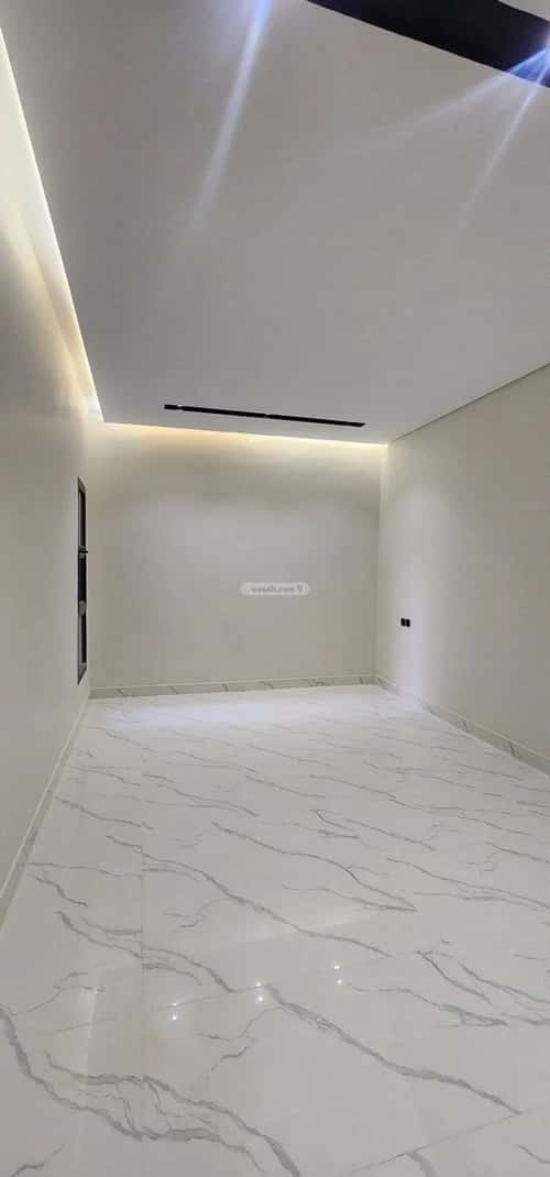 Floor 171 SQM with 5 Bedrooms Okaz, South Riyadh, Riyadh