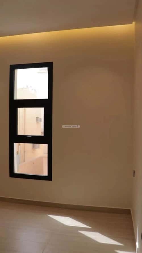 فيلا 196 متر مربع شرقية على شارع 20م الزهرة، غرب الرياض، الرياض