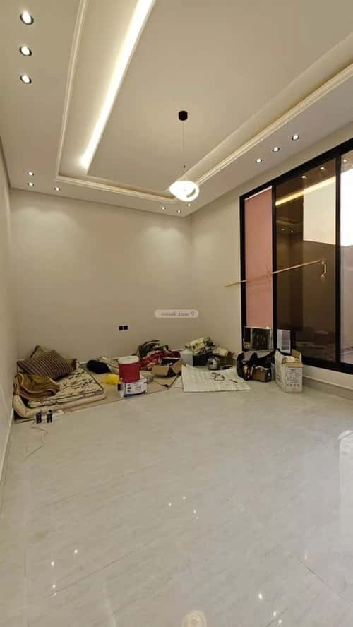 Floor 169 SQM with 5 Bedrooms Okaz, South Riyadh, Riyadh