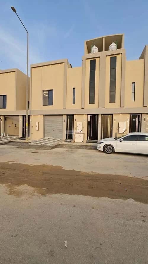 دور 169 متر مربع ب 5 غرف عكاظ، جنوب الرياض، الرياض