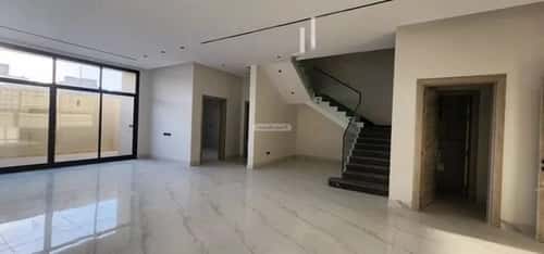 فيلا 300 متر مربع شرقية على شارع 20م العوالي، غرب الرياض، الرياض