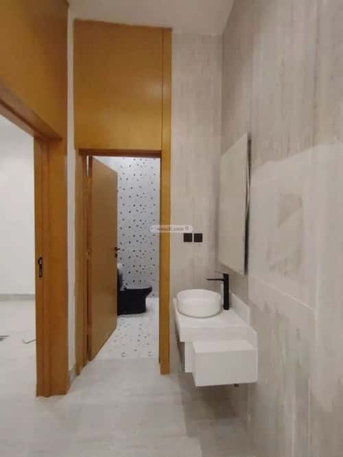 فيلا 265 متر مربع شرقية على شارع 20م طويق، غرب الرياض، الرياض