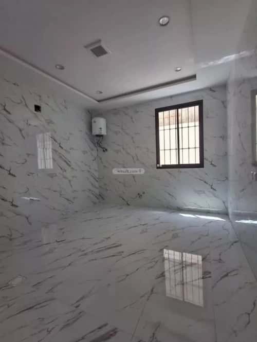 فيلا 252 متر مربع شرقية على شارع 20م عكاظ، جنوب الرياض، الرياض