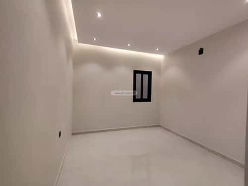 فيلا 300 متر مربع شرقية على شارع 20م العوالي، غرب الرياض، الرياض