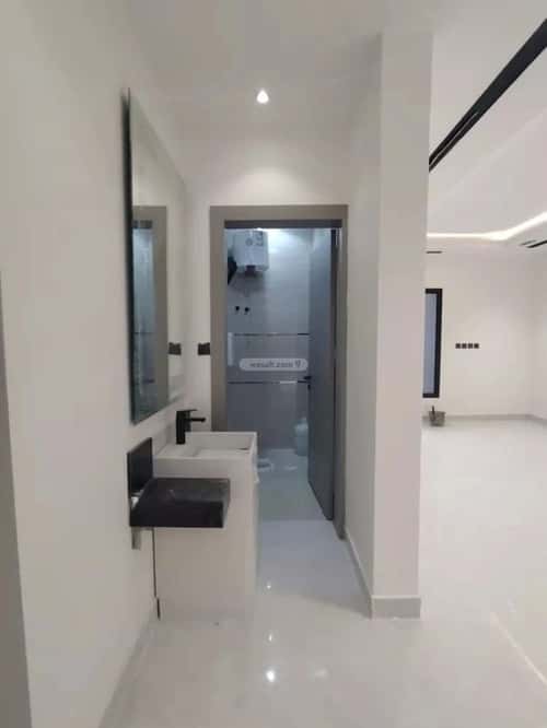 Floor 211 SQM with 5 Bedrooms Bader, South Riyadh, Riyadh