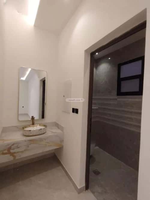 Floor 180 SQM with 5 Bedrooms Bader, South Riyadh, Riyadh