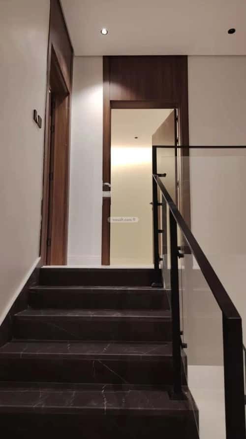 Floor 162 SQM with 6 Bedrooms As-Suwaidi, West Riyadh, Riyadh