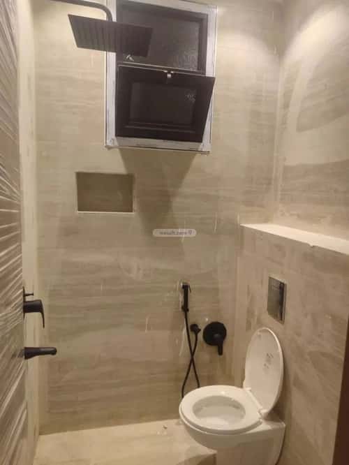 Floor 181 SQM with 5 Bedrooms Al-Awaly, West Riyadh, Riyadh