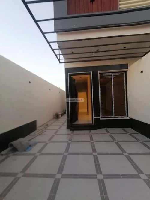 Floor 213 SQM with 5 Bedrooms Haya Nawah, Almuzahimih