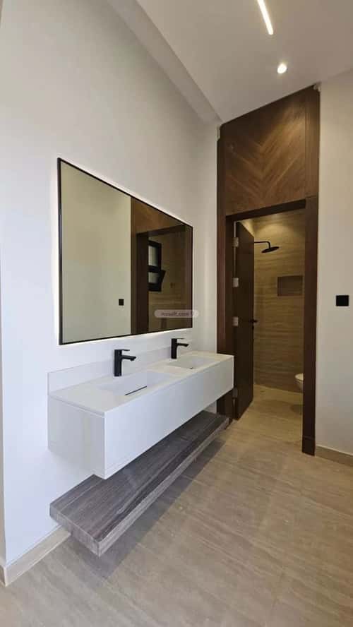 Floor 111 SQM with 5 Bedrooms Twaeeq, West Riyadh, Riyadh