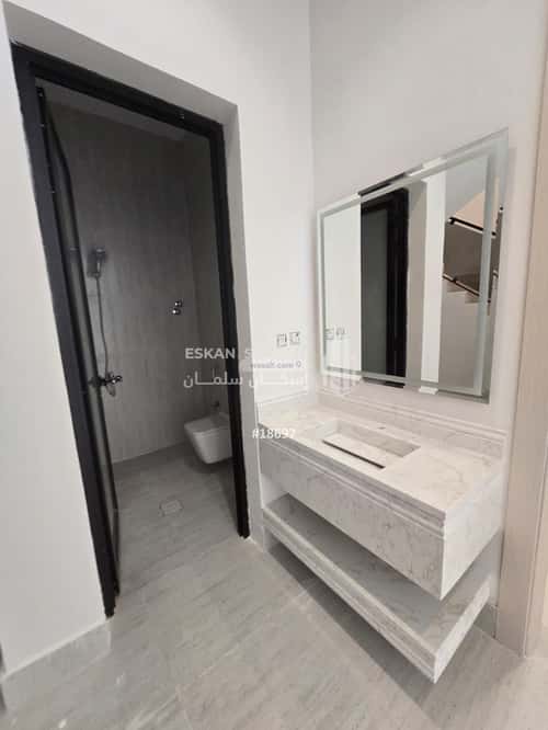 فيلا 314 متر مربع جنوبية على شارع 15م الصواري، الخبر