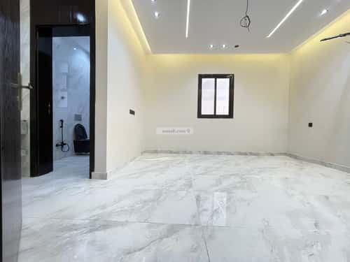 فيلا 374 متر مربع شرقية على شارع 20م العرفاء الغربية، الطائف