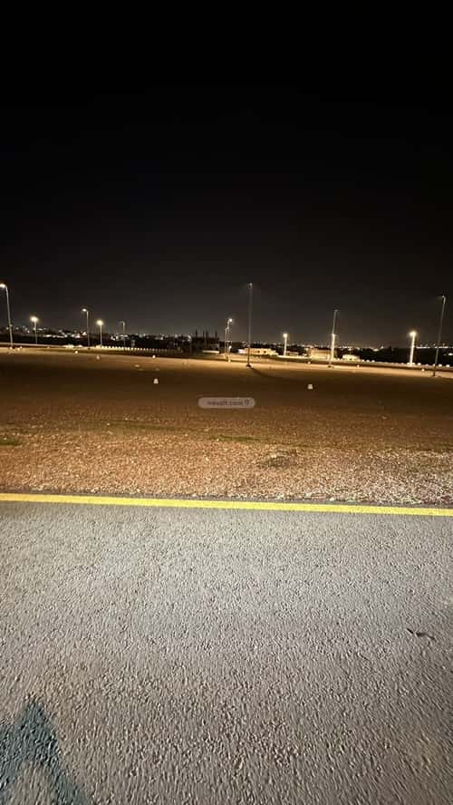 أرض 300 متر مربع جنوبية على شارع 15م أبوكبير، المدينة المنورة