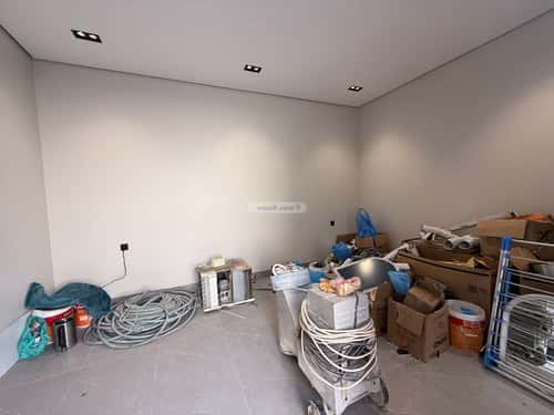 دور 214 متر مربع ب 5 غرف إشبيلية، شرق الرياض، الرياض