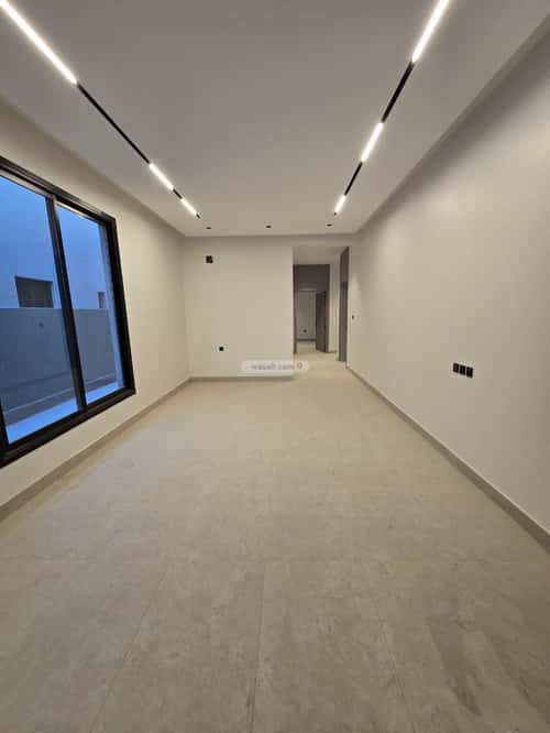 Floor with 5 Bedrooms Al-Janadriyah, East Riyadh, Riyadh