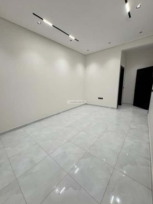 Floor 201 SQM with 5 Bedrooms Al-Janadriyah, East Riyadh, Riyadh