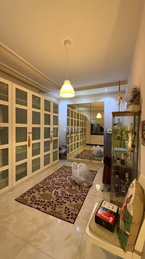 فيلا 764 متر مربع غربية على شارع 15م الحلقة الشرقية، الطائف