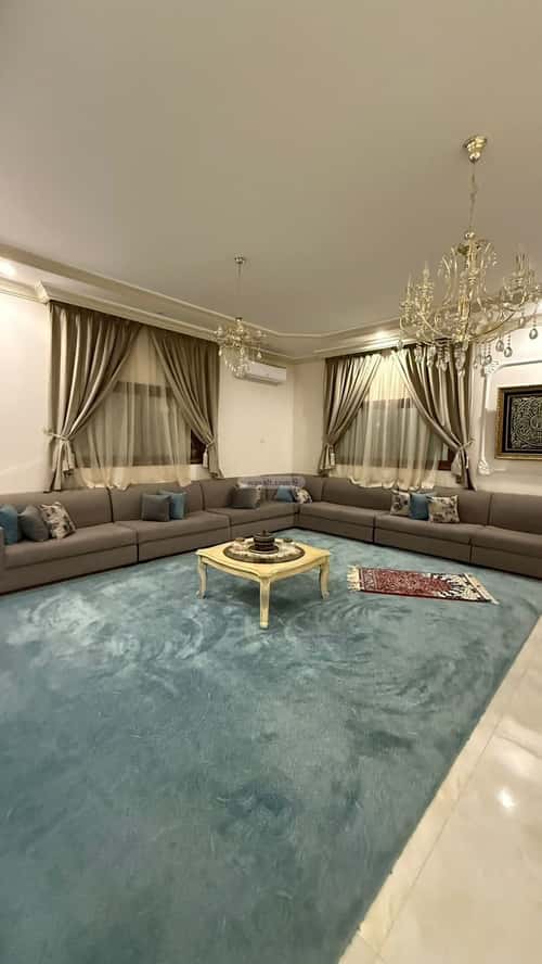 فيلا 764 متر مربع غربية على شارع 15م الحلقة الشرقية، الطائف