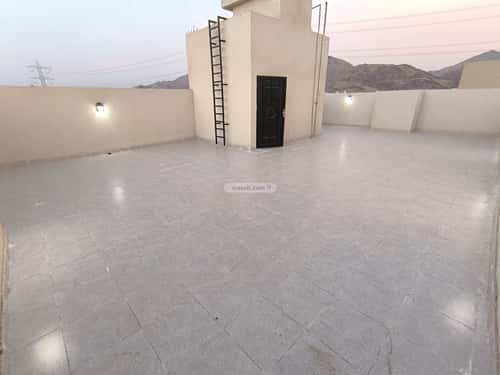 فيلا 272 متر مربع شرقية على شارع 20م العكيشية، مكة المكرمة