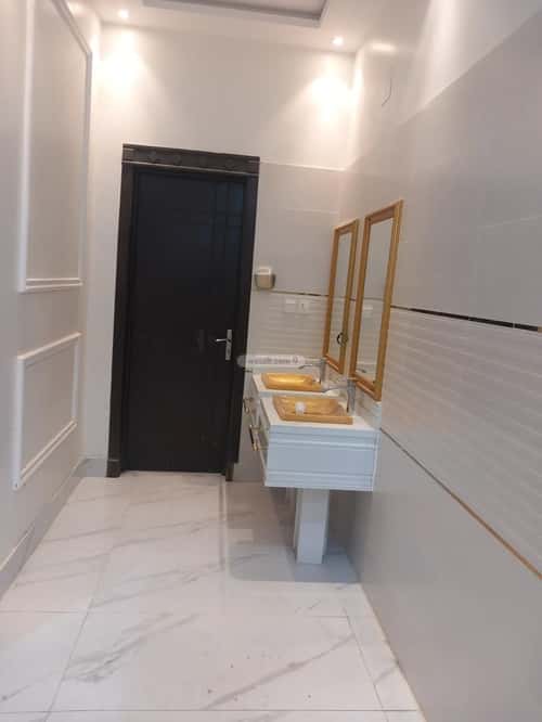 فيلا 600 متر مربع جنوبية على شارع 30م ظهرة لبن، غرب الرياض، الرياض