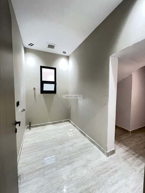 Villa 415 SQM with 2 Apartments Facing East Alghashashyaalgadeed, Makkah Al Mukarramah