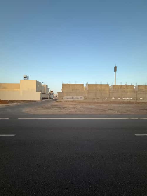 أرض 550 متر مربع شمالية غربية على شارع 30م نبلاء، المدينة المنورة