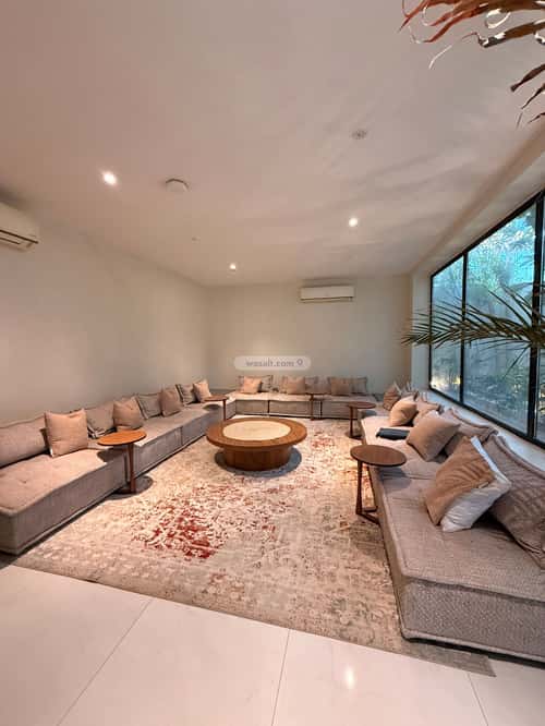 Villa 897 SQM Facing 3 Streets on 30m Width Street Al-Nuzha, North Riyadh, Riyadh