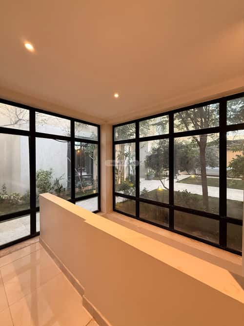 فيلا 897 متر مربع ثلاثة شوارع على شارع 30م النزهة، شمال الرياض، الرياض