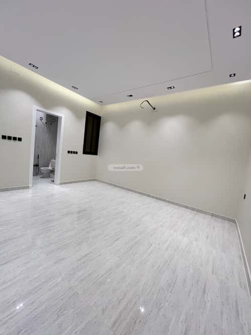 Apartment with 6 Bedrooms Dammam, Khamis Mushait