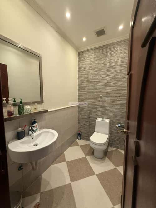 فيلا 544 متر مربع جنوبية على شارع 15م البساتين، شمال جدة، جدة