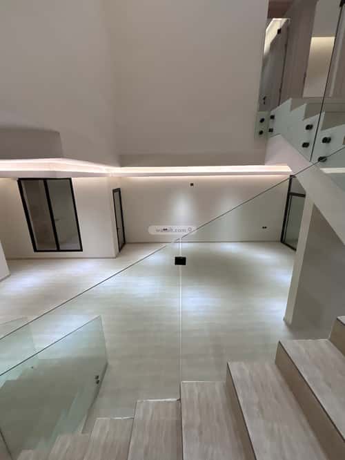 Floor 208 SQM with 7 Bedrooms Al-Marwah, South Riyadh, Riyadh