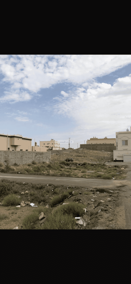 أرض 600 متر مربع جنوبية على شارع 20م شمال التضامن، خميس مشيط