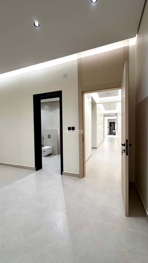 Villa 400 SQM Facing East on 15m Width Street King Fahd, Eanizah