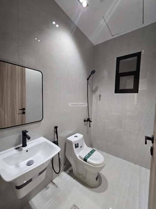 Floor 135 SQM with 4 Bedrooms Al-Maizaliyah, East Riyadh, Riyadh