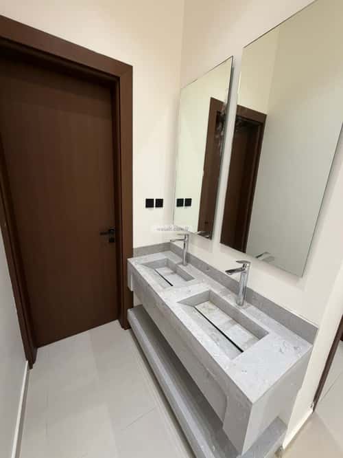 Apartment with 4 Bedrooms Al- Nadwah, East Riyadh, Riyadh