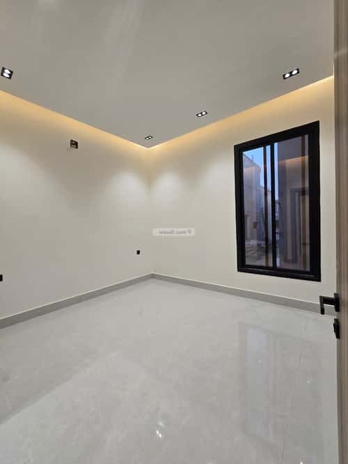 Floor 133 SQM with 4 Bedrooms Al-Maizaliyah, East Riyadh, Riyadh