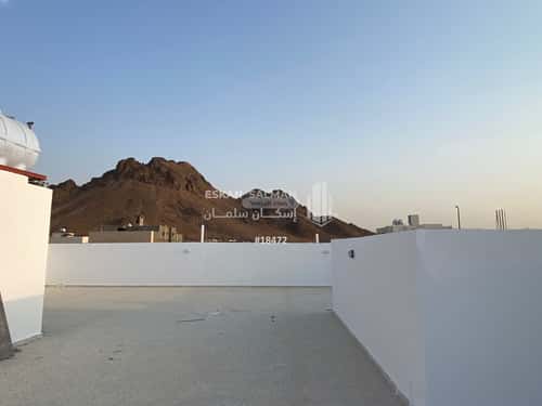 Floor 600 SQM with 5 Bedrooms Al Haya Industrial, Madinah