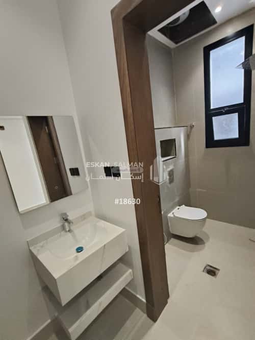 فيلا 252 متر مربع شمالية على شارع 15م المعيزيلة، شرق الرياض، الرياض