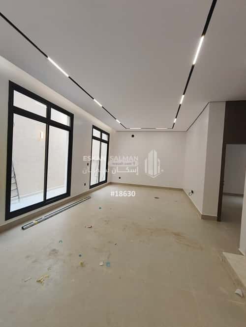 فيلا 252 متر مربع شمالية على شارع 15م المعيزيلة، شرق الرياض، الرياض